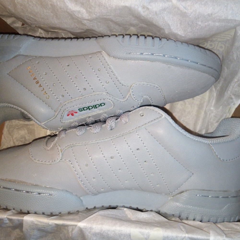 Yeezy powephase